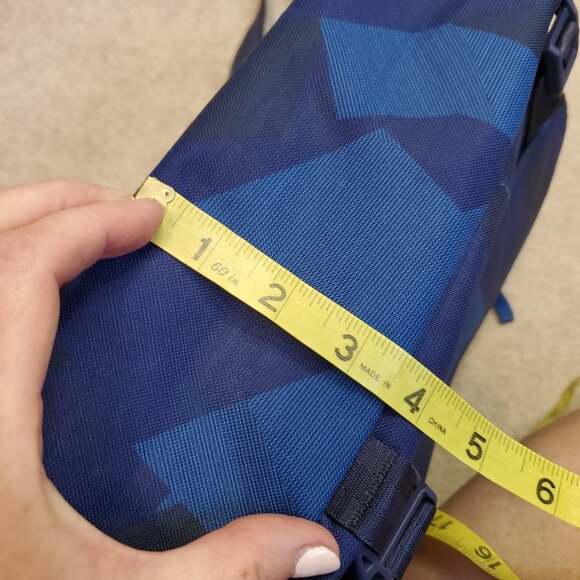 MEC Proto Carry All Messenger Bag 15" Laptop School Travel Padded Geometric Blue - Picture 16 of 16